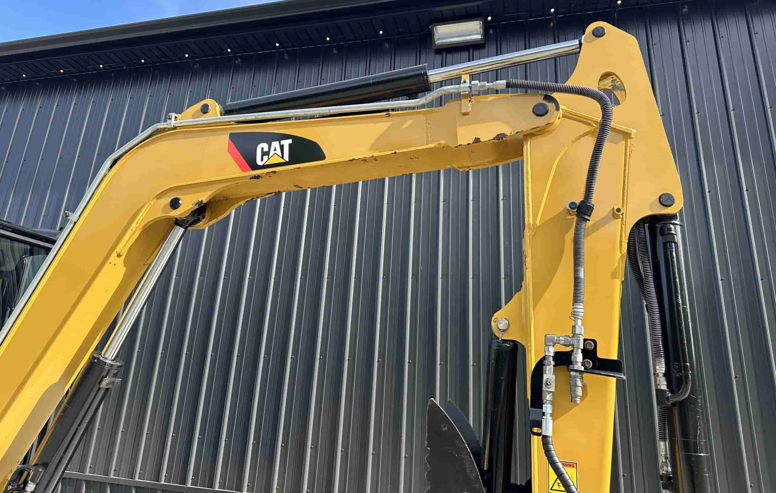 2017 CAT 305E2
